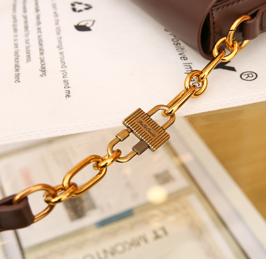 Galisse Shoulder Bag mit Goldschnalle